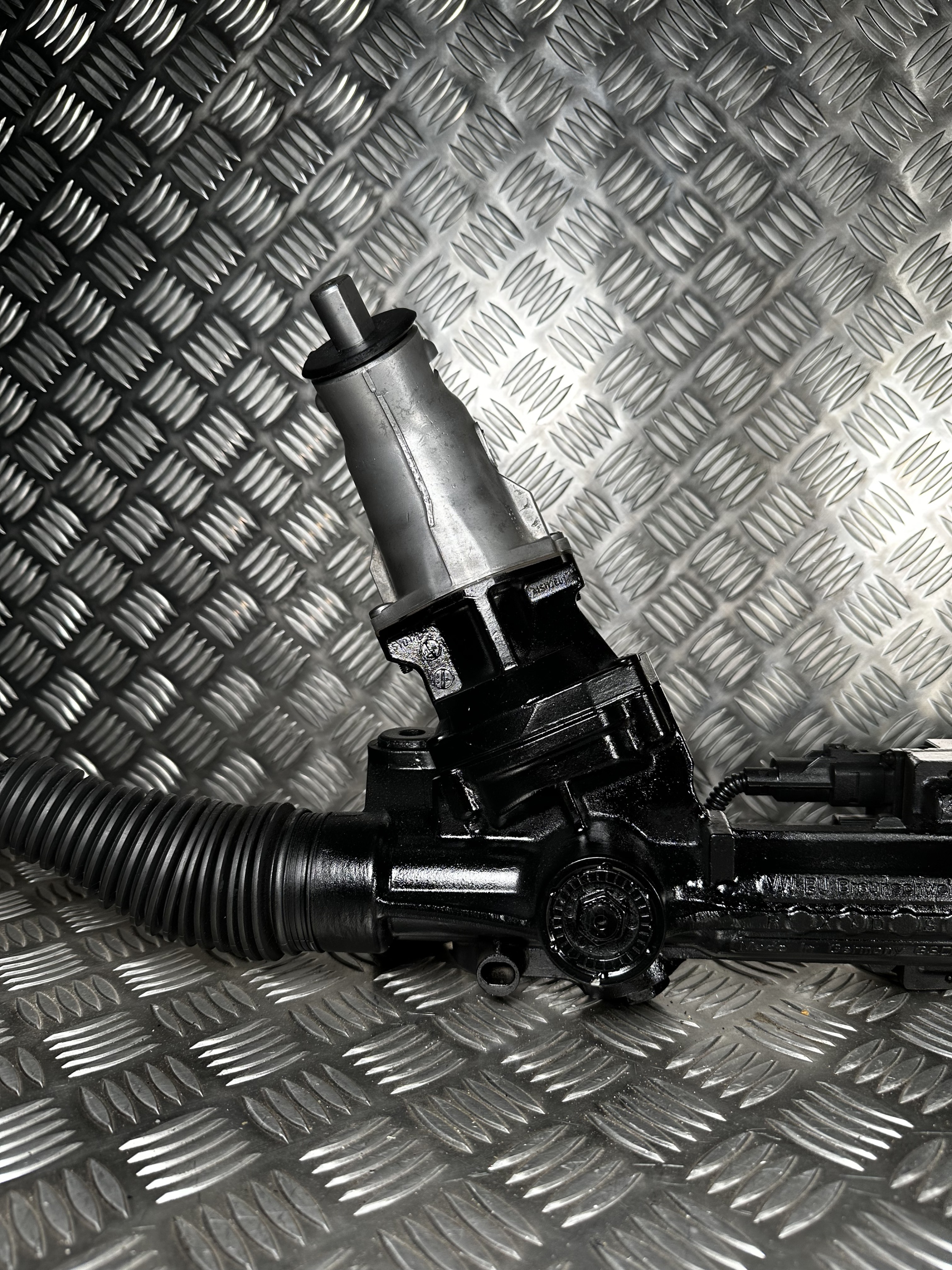 Audi RS6 electric steering rack with dynamic steering reconditioning service